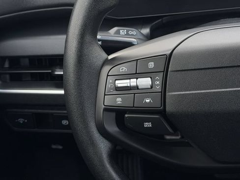 Used 2025 Kia K4 FWD image 13