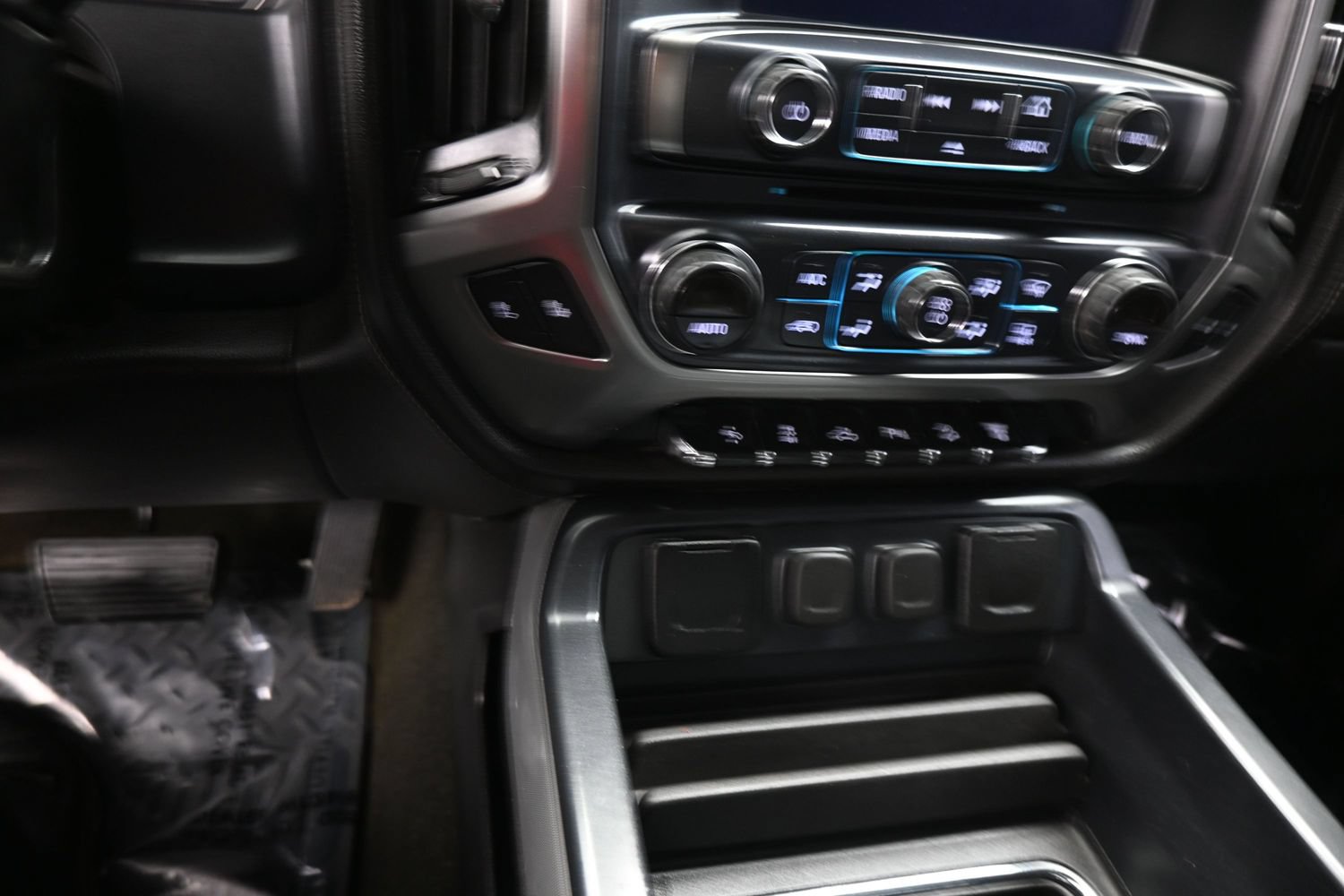 Used 2017 Chevrolet Silverado 2500 LTZ w/ Duramax Plus Package AWD/4WD image 14