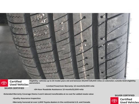 Certified 2017 Toyota Prius Three Touring FWD image 29