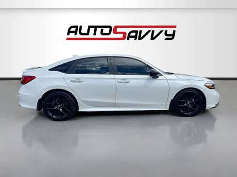 Used 2025 Honda Civic Sport image 8