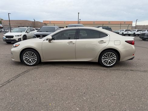Used 2016 Lexus ES 350 w/ Luxury Package w/Wood Trim image 8