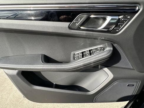 New 2026 Porsche Macan S image 15