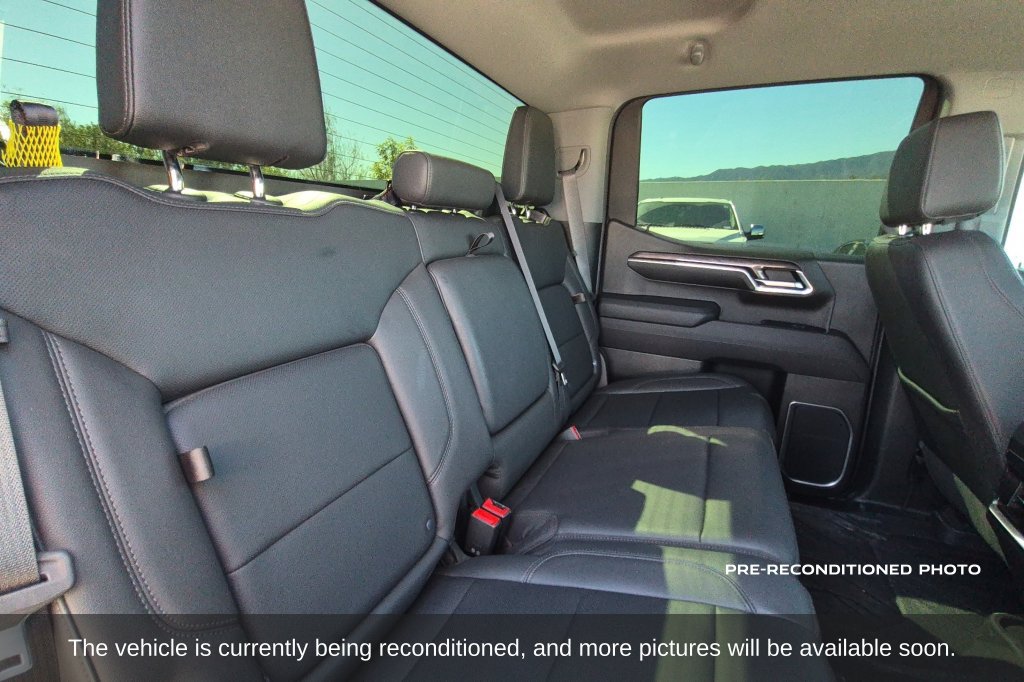 Used 2023 Chevrolet Silverado 1500 LTZ AWD/4WD image 13