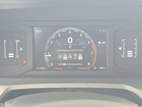 Certified 2025 Toyota 4Runner SR5 AWD/4WD image 25