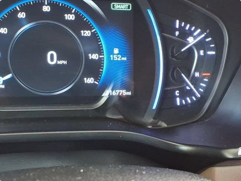 Used 2019 Hyundai Santa Fe SEL AWD/4WD image 33