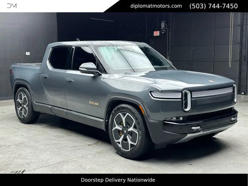 Used 2023 Rivian R1T Adventure image 7