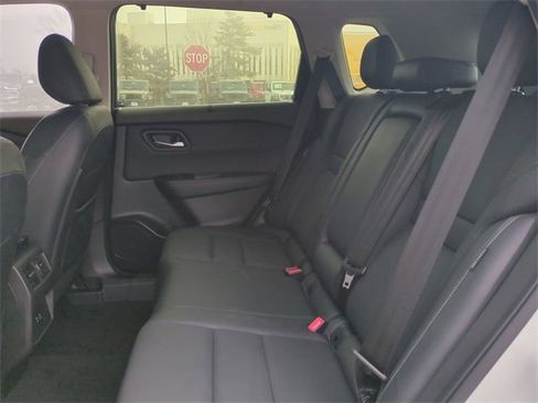Used 2023 Nissan Rogue SV w/ SV Premium B Package image 14