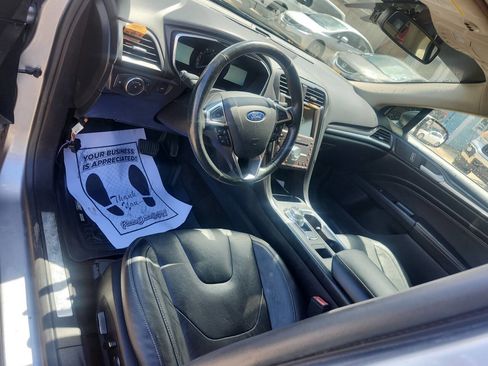 Used 2020 Ford Fusion Titanium AWD/4WD image 5