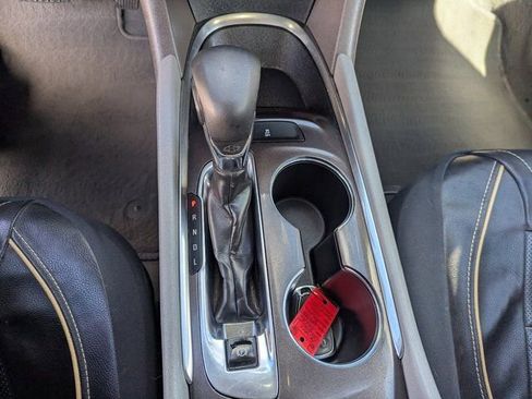 Used 2022 Chevrolet Malibu LT image 13