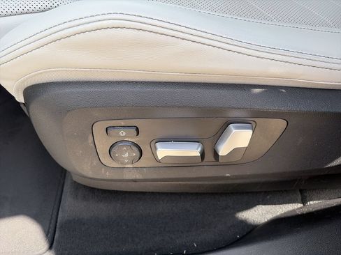 Used 2024 BMW X5 xDrive40i w/ Premium Package AWD/4WD image 15