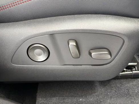 New 2026 Chevrolet Traverse RS image 24