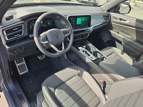 New 2026 Volkswagen Atlas Cross Sport SEL R-Line AWD/4WD image 2