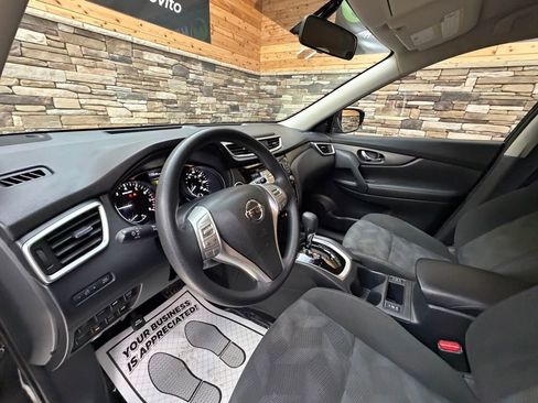 Used 2016 Nissan Rogue SV w/ SV Premium Package image 10
