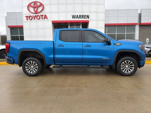 Used 2023 GMC Sierra 1500 AT4 AWD/4WD image 3