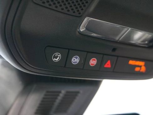 Used 2025 Chevrolet Equinox LT w/ Safety and Technology Package FWD image 20