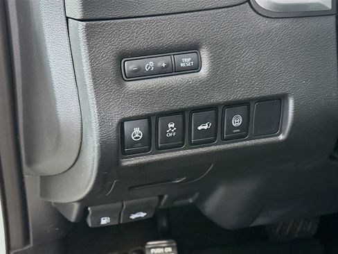Used 2023 Nissan Murano SL w/ SL Moonroof Package FWD image 17