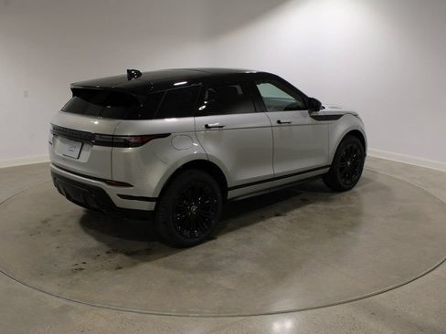 Used 2026 Land Rover Range Rover Evoque Dynamic SE AWD/4WD image 5