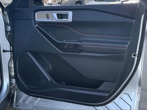 Used 2023 Ford Explorer ST-Line w/ Class IV Trailer Tow Package image 26