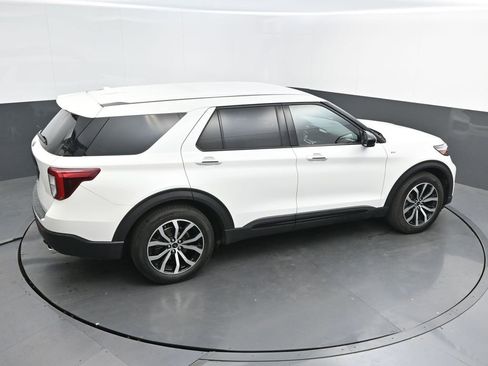 Used 2022 Ford Explorer ST-Line RWD image 33