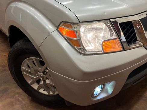 Used 2018 Nissan Frontier SV RWD image 80