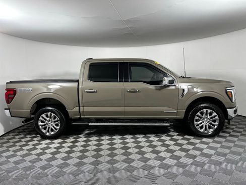 Used 2025 Ford F150 Lariat w/ Equipment Group 501A Mid AWD/4WD image 4
