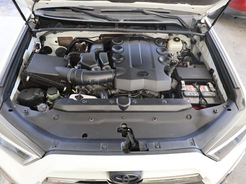 Used 2019 Toyota 4Runner Limited AWD/4WD image 12