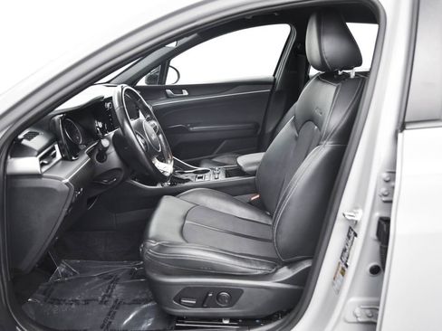 Used 2024 Kia K5 GT-Line image 11