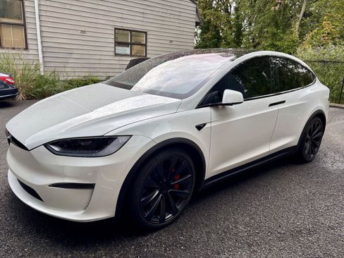 Used 2023 Tesla Model X Plaid AWD/4WD image 3