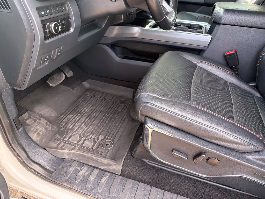 Used 2023 Ford F250 Lariat w/ Lariat Ultimate Package AWD/4WD image 19
