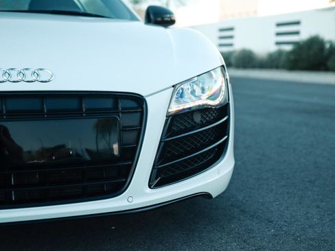 Used 2010 Audi R8 V10 image 38