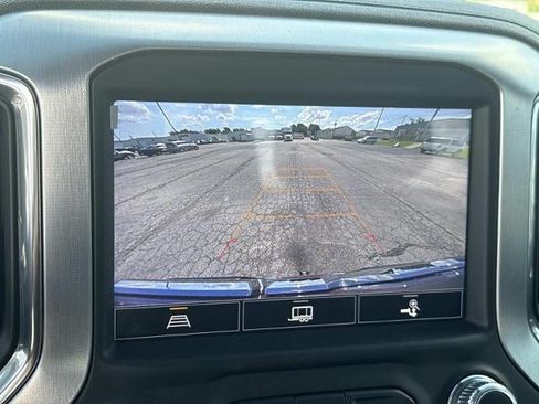 Used 2021 GMC Sierra 1500 SLT AWD/4WD image 23