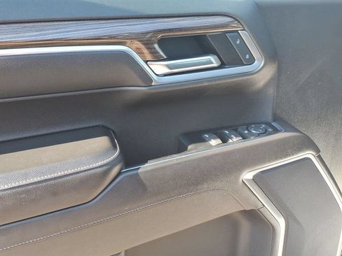Used 2022 Chevrolet Silverado 1500 LT AWD/4WD image 11