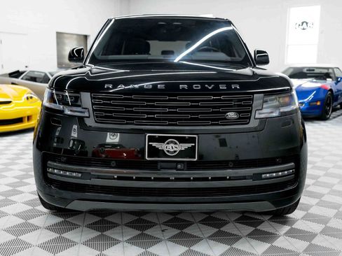 Used 2023 Land Rover Range Rover SE AWD/4WD image 4