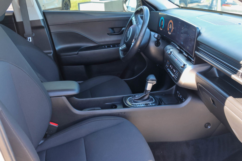 Used 2026 Hyundai Kona SEL Sport FWD image 14