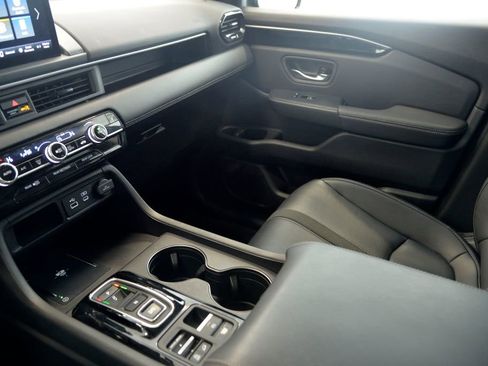 Used 2023 Honda Pilot EX-L image 26