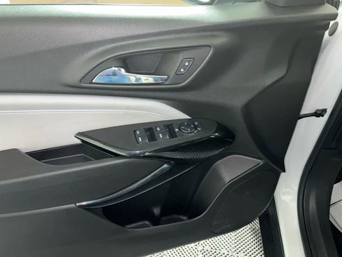 Used 2024 Chevrolet Trax LT image 13