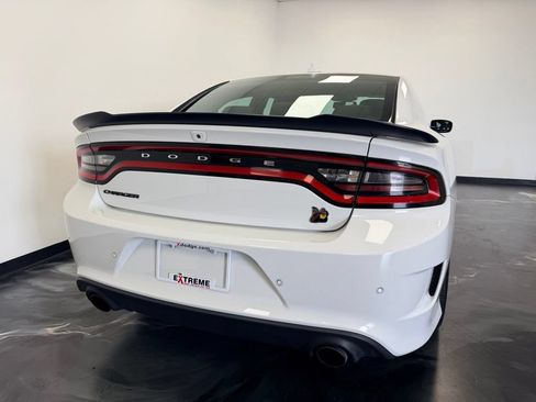 Used 2019 Dodge Charger Scat Pack RWD image 7