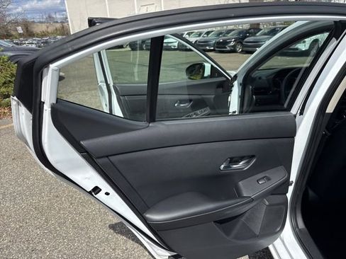 Used 2020 Nissan Sentra SV image 37