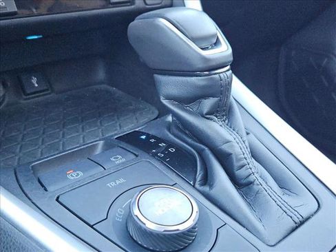 Used 2021 Toyota RAV4 XSE image 12