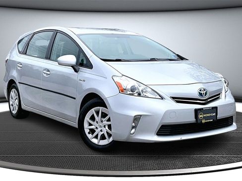 Used 2012 Toyota Prius V Three image 1