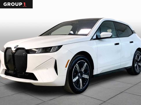 New 2026 BMW iX xDrive45 image 1