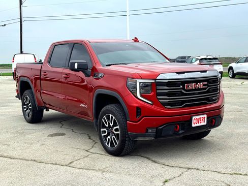 Used 2024 GMC Sierra 1500 AT4 w/ Technology Package AWD/4WD image 6