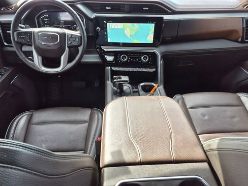 Used 2023 GMC Sierra 1500 Denali AWD/4WD image 17