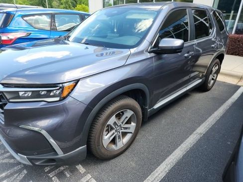 Used 2024 Honda Pilot EX-L image 6