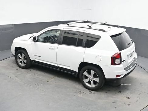 Used 2017 Jeep Compass High Altitude AWD/4WD image 26