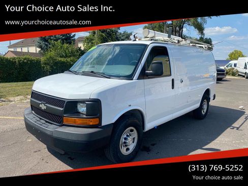 Used 2015 Chevrolet Express 2500 image 1