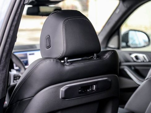 New 2026 BMW X5 xDrive40i w/ Executive Package image 22