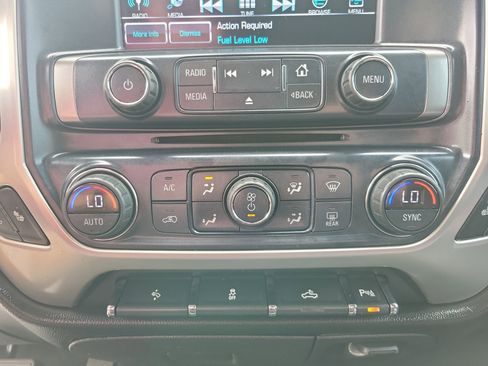 Used 2018 Chevrolet Silverado 1500 LT w/ Texas Edition image 11