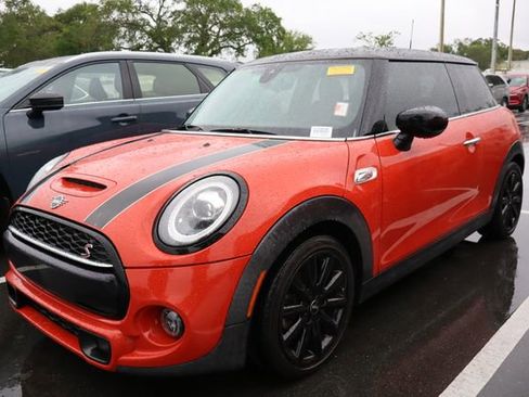 Used 2021 MINI Cooper S image 4
