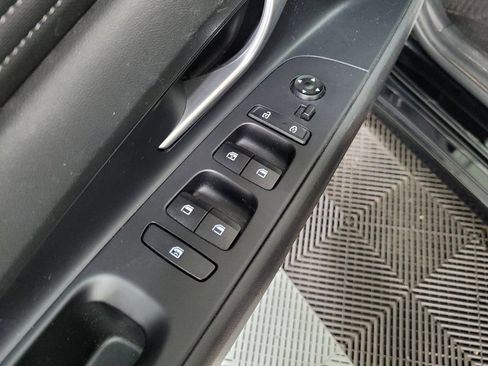 Used 2023 Hyundai Elantra SEL w/ Convenience Package FWD image 27